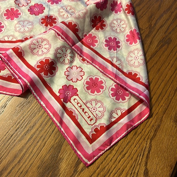 Coach 26” square scarf. Excellent condition. - Picture 4 of 6